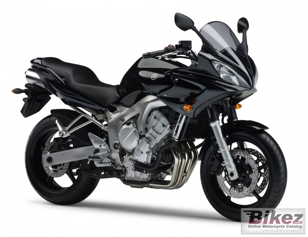 Big Yamaha fz6 fazer picture and wallpaper from Bikez.com